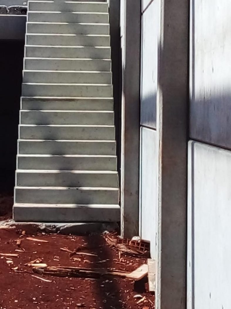 Escadas — 3